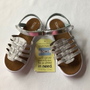 TOMS Size 11
